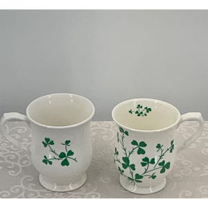 St. George Fine Bone China Mugs Green Shamrock Design Set/2