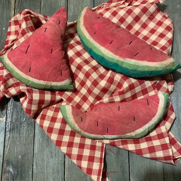 Primitive Grungy Watermelon Slices Tuck/ Bowl Filler