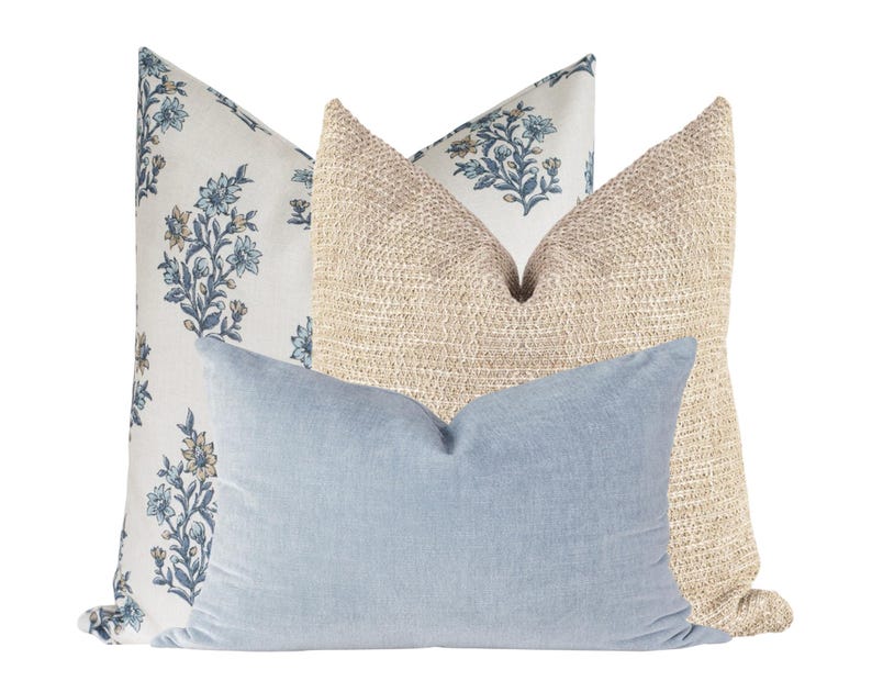 Laurel + Blush Ellie Pillow Cover - Thumbnail 3