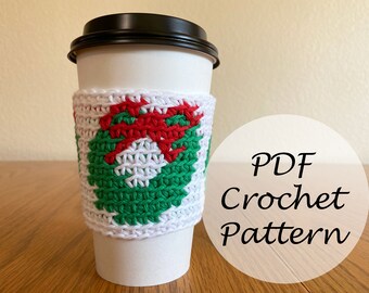 Christmas Wreath Cup Cozy // Reusable Christmas Cup Cozy Pattern // Crochet Pattern