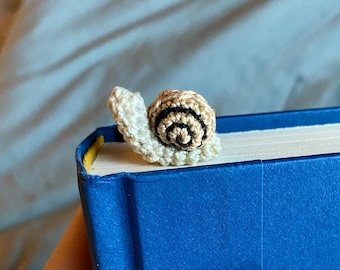 Snail Bookmark // Cottagecore Nature Crochet Bookmark Gift for Book Lovers
