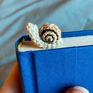 Snail Bookmark // Cottagecore Nature Crochet Bookmark Gift for Book Lovers