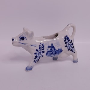 Vintage porseleinen melkkoemelkkan Delfts blauw en witte melkkoe gemaakt in Nederland blauw en wit servieshuisdecoratie