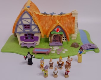 ディズニー ポリーポケット 1995 白雪姫と七人の小人コテージ ディズニー ポリーポケット 1995 白雪姫と七人の小人コテージ
