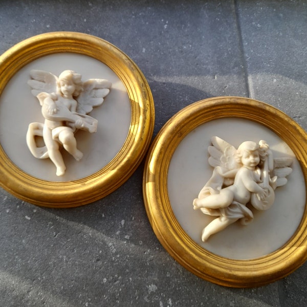 Engel camée hars rond in houten goudkleurige lijst reliëf cherubijn wanddecor cheistmas decor wanddecor Biggs & sons stijl Londen set van 2