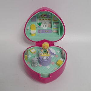 Polly Pocket Vintage Bathtime Fun ring and ringcase 1991 Bluebird Toys  - 100% complete play set