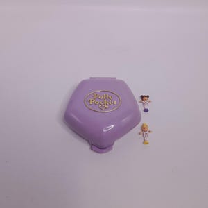 Vintage Polly Pocket 1994 Polly&#39;s Video Party Slumber Party Fun Complete Bluebird Toys Vintage Mattel Keepsake-collectie