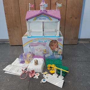 Vintage My Little Pony G1 Show Stal 1984 Französisch / Niederländisch / Belgischer Show Stal mit Original Box