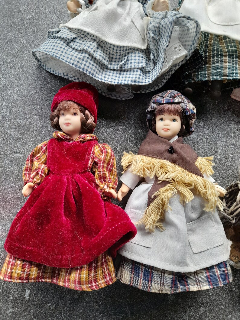 Vintage De Agostini Porvelain Dolls Doll House Collection Full