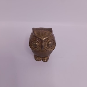 Vintage kleine koperen uil papier gewicht standbeeld decoratie