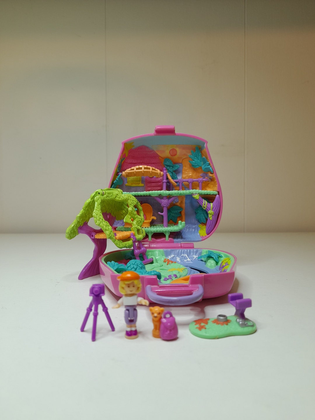 Polly Pocket Adventure Friends Set *Discontinued and Collectible Set