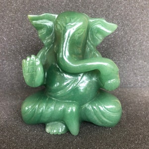 Green aventurine ganesh -Gemstone ganesh -Ganesha -Ganpati -gemstone carving -gems -handmade -stone art -gemstone idols -sculptures