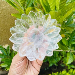 Lotus bowl -bowls -crystal bowl -urli -gemstone bowl -crystal lotus bowl -gems -hand carved -crystals