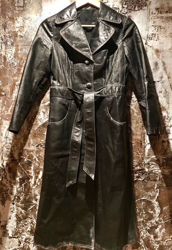 Beautiful distressed leather 70's trench coat/jack