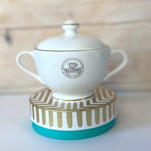 Luxury bone china sugar bowl, Lidded sugar bowl, White china, Gift for tea lover, Kitchen accessories, Gift for her, Afternoon tea gift,