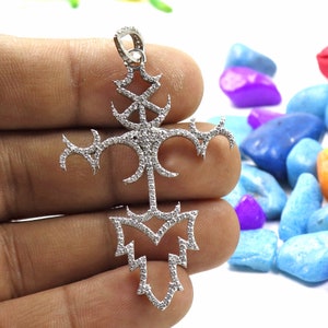 925 Sterling SILVER/Pendant/Natural Zircons/Length 54 MM/Width 36 MM/Weight 7.130 g/Stone pendant/Top Quality Zircons used