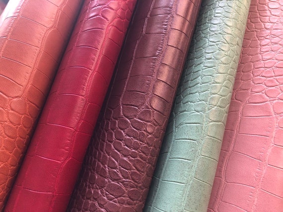 Croc Textured Vinyl, Faux Leather, Vegan Leather, PU Leather, Retro Style  Synthetic Leather for Handmade Bags, Upholstery and Home Decor 
