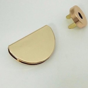 Half moon magnetic clasps A6