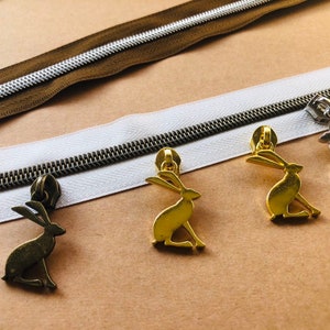 Metal zipper pulls, size 5 zipper slides for nylon zipper tapes, Rabbit zipper pulls A3W