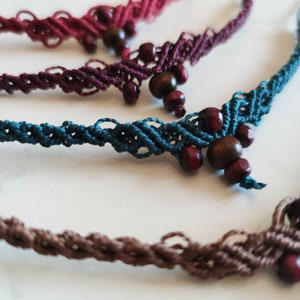 Collana girocollo in Macramè, gioiello in macramè, collana macramè boho hippie, gioiello Tullipano
