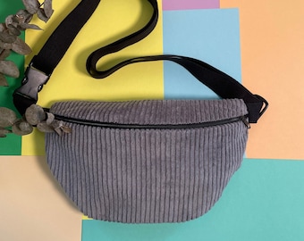 Bauchtasche mit Innenfach Cord Umhängetasche grau Gürteltasche zwei Reißverschlüsse schwarzer Träger verstellbar vegane Hipbag YUNUS