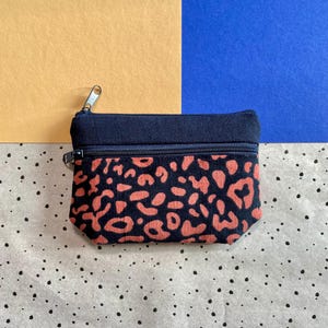 Geldbörse Leo Cord Stoff | kleiner Geldbeutel mit Kartenfach | flaches Portemonnaie Damen | blaue Brieftasche viele Karten