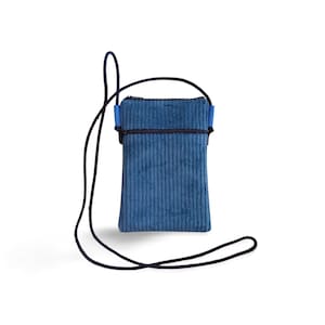 Handytasche zum Umhängen | kleine Umhängetasche aus Cord | vegane Handtasche aus Stoff | Brustbeutel mit Band | Festivaltasche fürs Handy