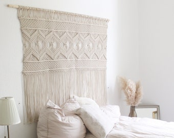 2nd choice: Macrame wall hanging / bed headboard / macrame curtain