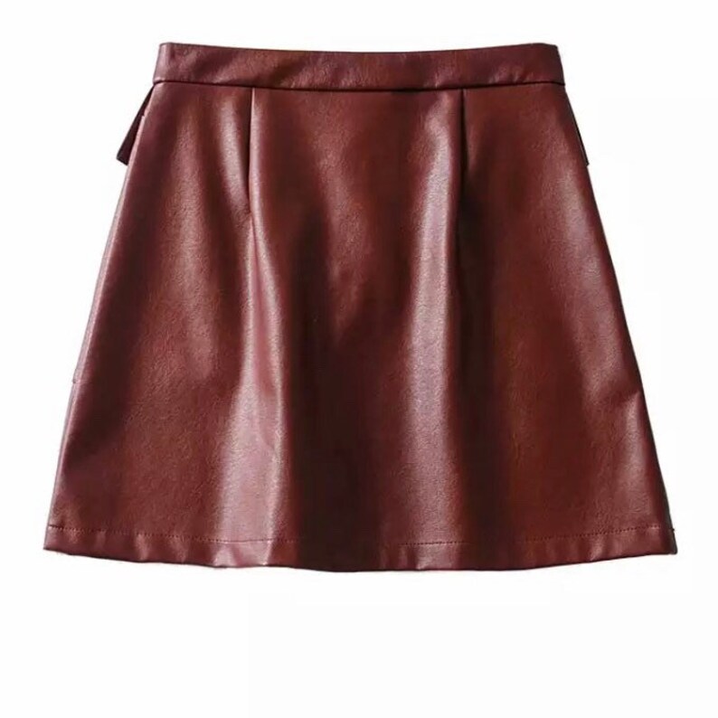 AM\u00c9LIA Leather-like skirt
