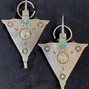 Tizerzai N Taouka, Fibule du Ver, Moroccan Fibulas, Fibula with &quot;wormholes&quot;, Anti-Atlas Occidental, 1900