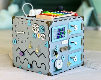 Busy Cube for Boy, Activity Würfel Baby, Holzwürfel Personalisiert, Motorikbrett, Handmade Busy Board, Busy Cube for Toddler