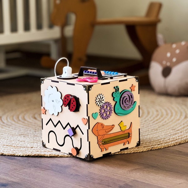Activity Würfel Baby, Holzwürfel Personalisiert, Motorikbrett, Handmade Busy Board, Busy Cube for Toddler, Sensory Toy, Eco Friendly Toys