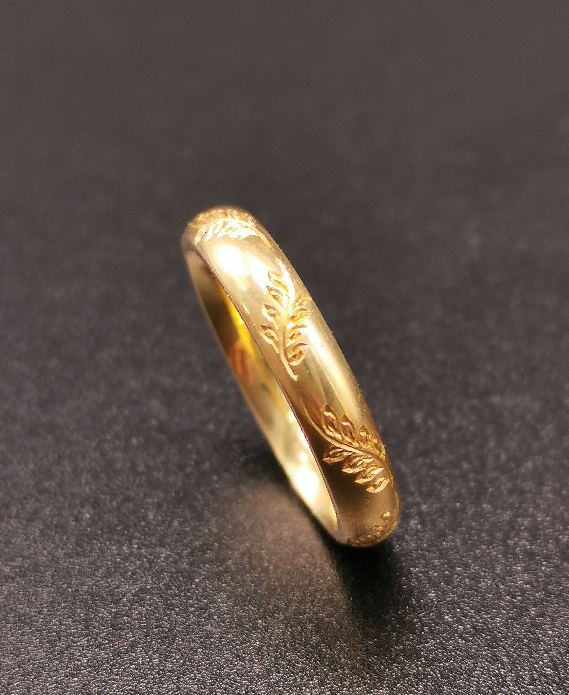 Silas Leaf Design Hand Engraved 4mm Ring Available in 950 - Etsy UK