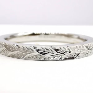Laurel Leaf Hand Engraved Ring 2mm available in 950 Platinum, 18ct & 9ct White, Yellow or Rose gold and 925 Sterling Silver
