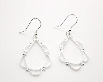 Teardrop Earrings in solid 925 Sterling Silver Vintage Style