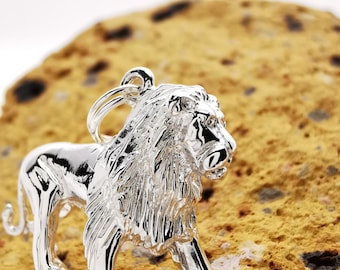 Sterling Silver Lion Charm Pendant: Vintage Style 925 Silver