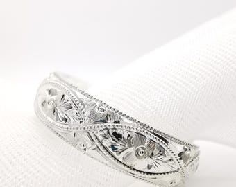 9ct white Gold 5mm Court Shaped Ring Hand Engraved Wedding Band with Flowers & Millgrain Motifs Ring - Hannah Design, can be personalised