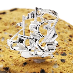 Galleon Charm Pendant in solid 925 Sterling Silver Vintage Style new