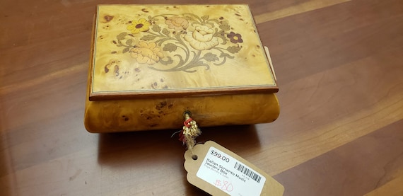 Italian Sorrento Music Jewelery Box