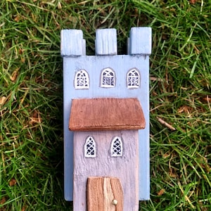 Little wooden castle, wooden houses, miniature rustic houses, rustic miniature house, driftwood cottage, country farmhouse decor, tiny tower