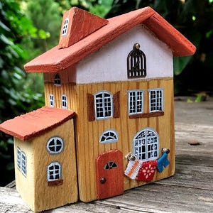 Red house, Small wooden country cottage, miniature house, Colonial tiny House