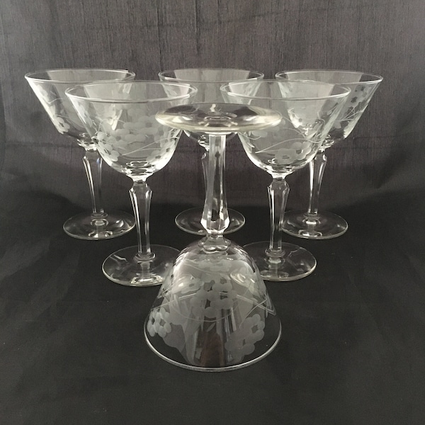 Set of 2 Mid Century Modern Floral Etched Crystal Coupe Cocktail Glasses, Libbey Glenmore, Vintage Antique Retro Champagne / Martini Glasses