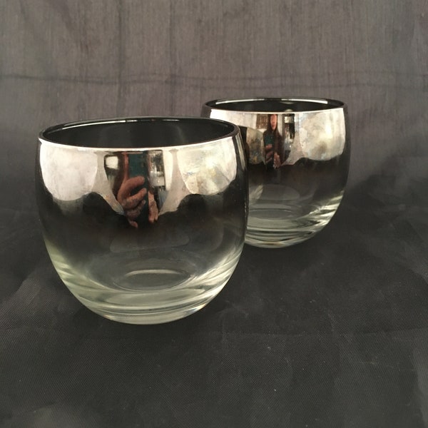 Set of 2 Mid Century Modern Large 10 OZ Round Rocks Roly Poly Glasses, Silver Fade Rim, Dorothy Thorpe Style, Whiskey Old Fashioned Cocktail