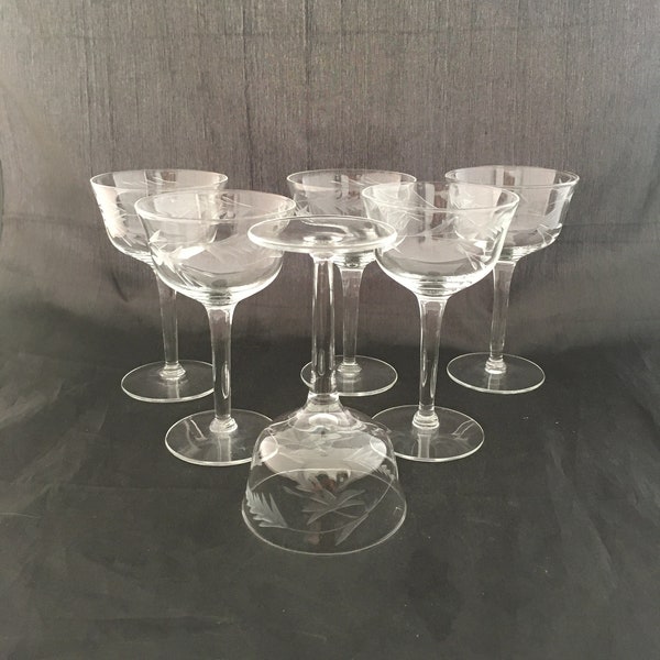 Set of 2 Mid Century Modern Floral Etched Crystal SMALL 4 OZ Liquor Cocktail Glasses, Nick & Nora Glasses, Large Cordial Small Coupe Glasses