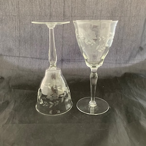 Set of 2 Antique Floral Etched 8OZ Crystal Goblets, Stemmed Water or Wine Glasses