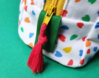 Toiletry bag, pretty hearts