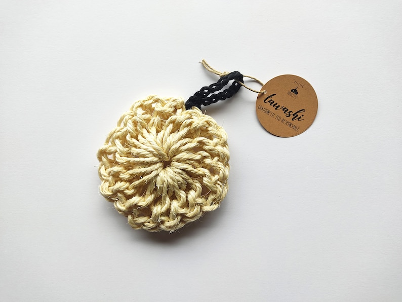Eco friendly scrubber in sisal, zero waste tawashi, diameter about 3.3 inches image 1