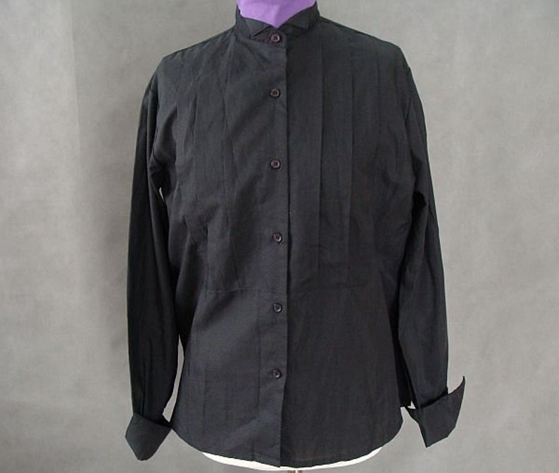 blouse black pleating