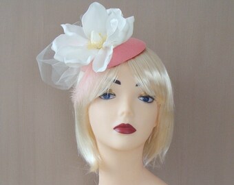 fascinator white lily