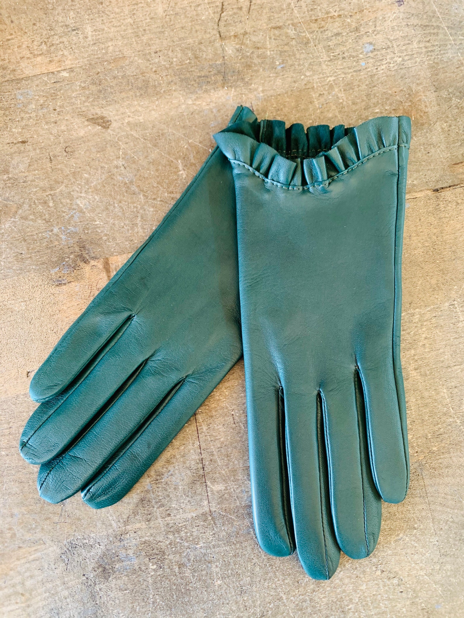 Green Leather Gloves for Ladies/ Evening Gloves/ Driving Gloves